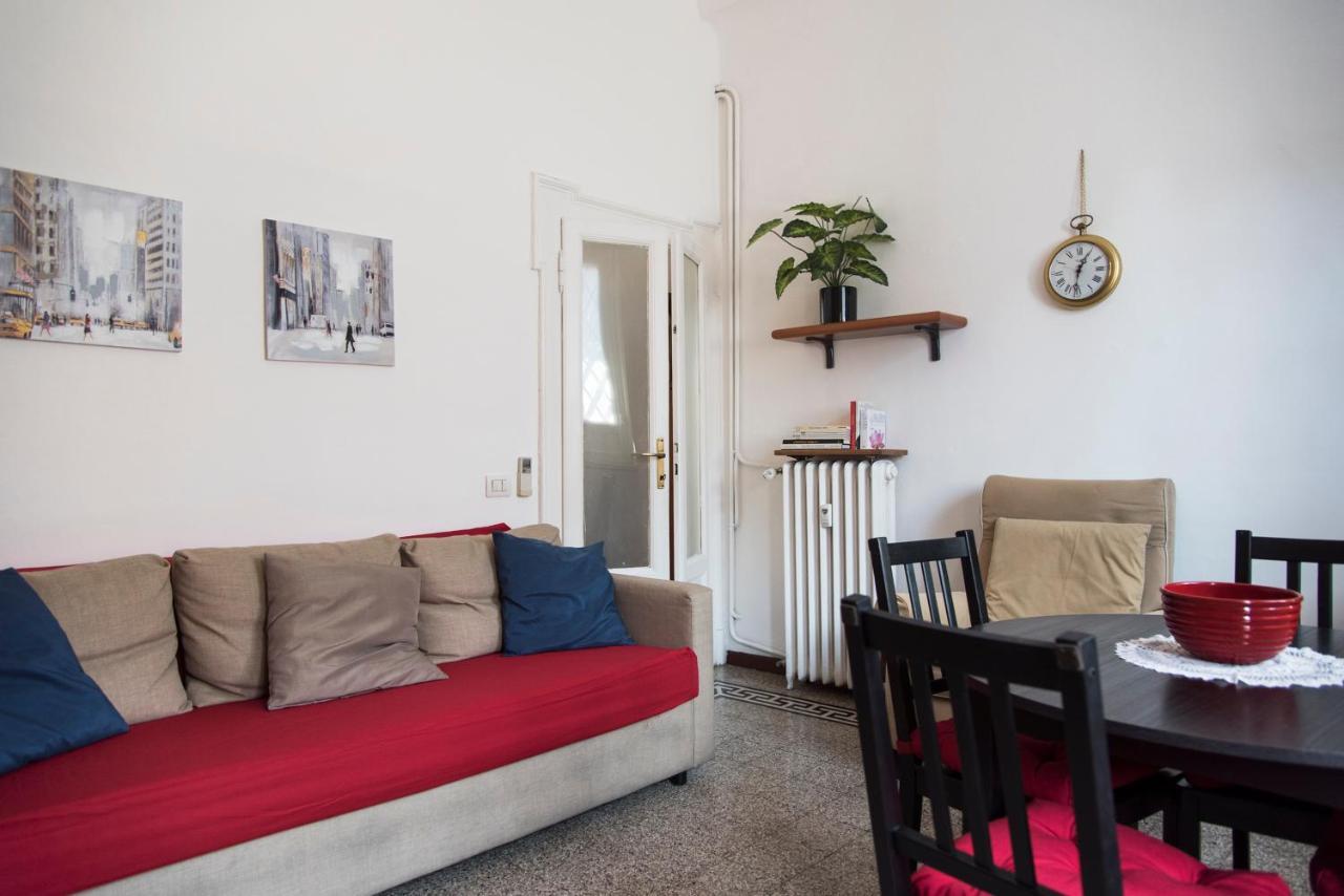 Peaceful Court Apartment In Shopping District Milán Exteriér fotografie